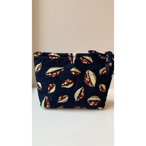 [S710F268C01] Clutch bag